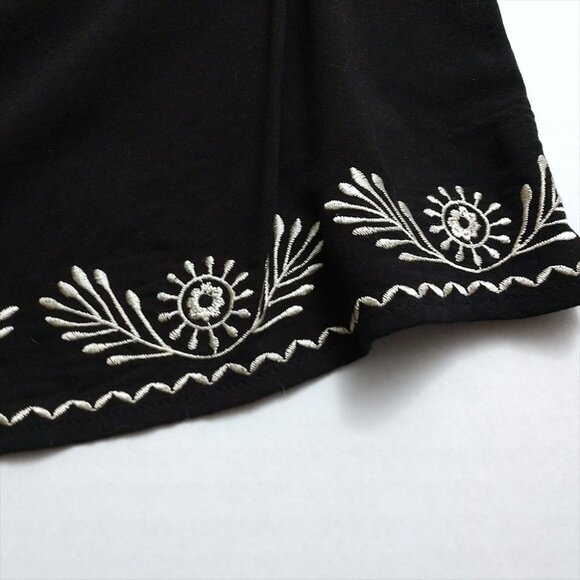 Faded Glory Women's Embroidered Black Blouse Short Sleeve Shirt L Large - Picture 6 of 7
